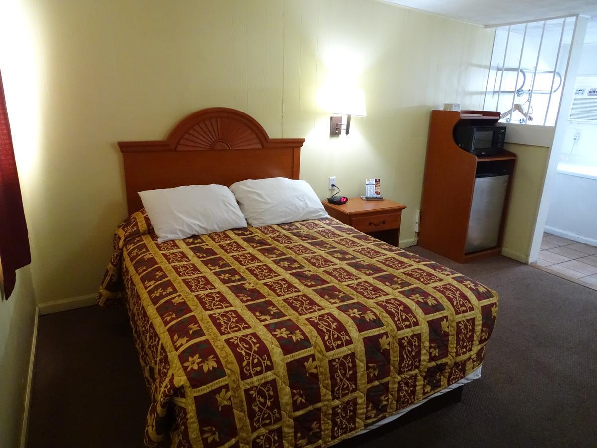 Rivers Inn Fort Madison Extérieur photo